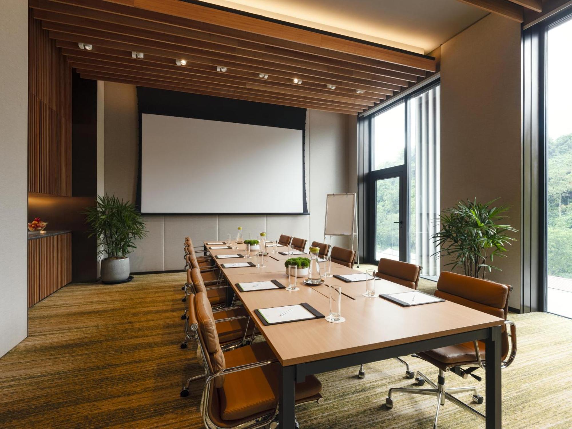 Отель Hyatt Centric Кота-Кинабалу Экстерьер фото Meeting room