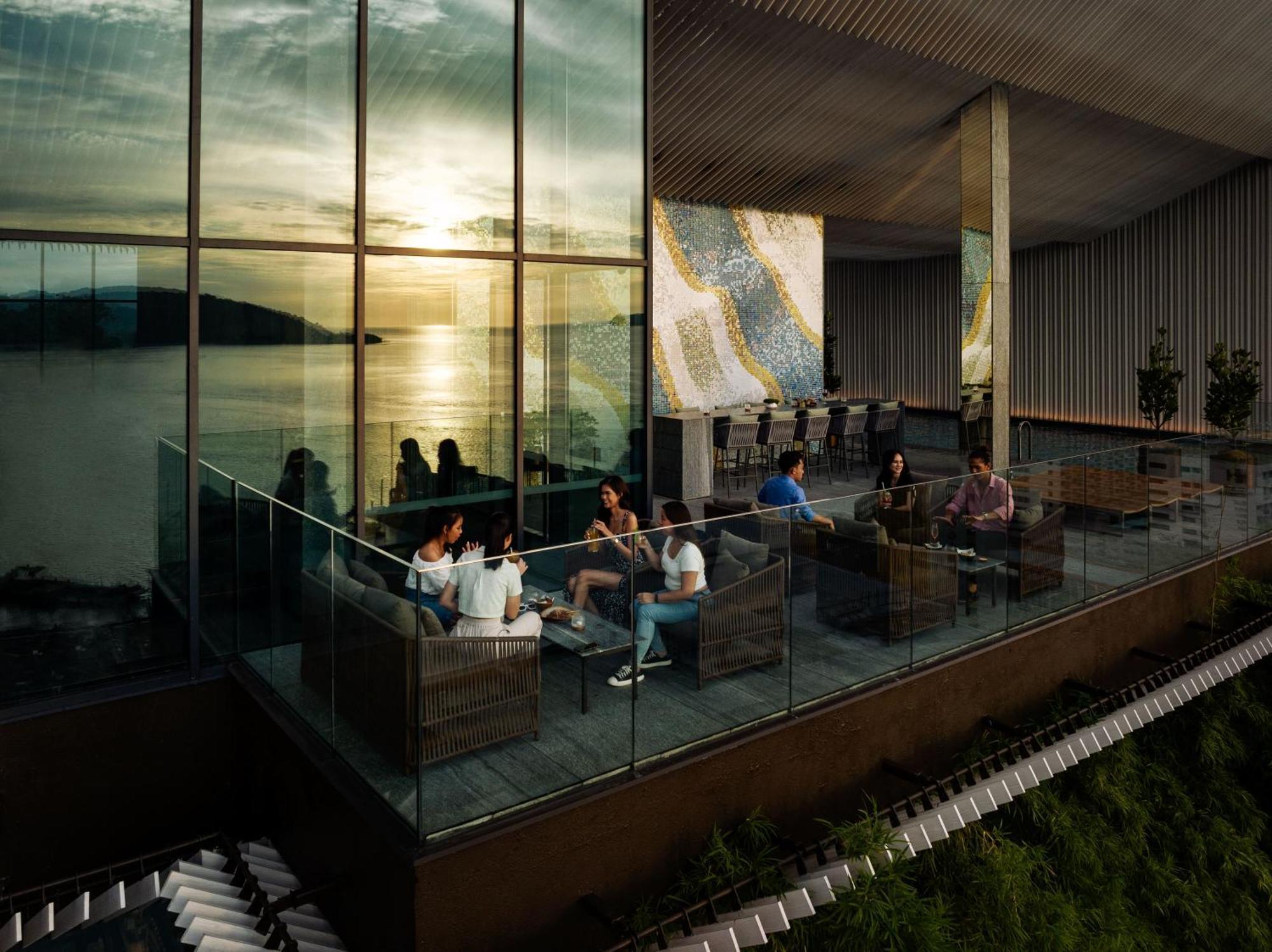 Отель Hyatt Centric Кота-Кинабалу Экстерьер фото The Sky Bar