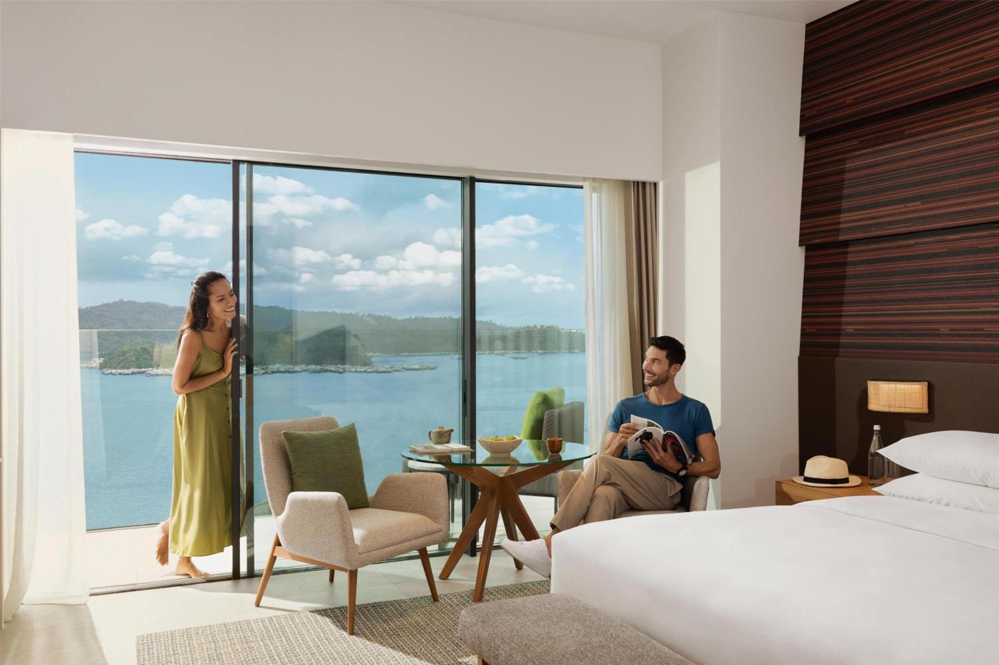 Отель Hyatt Centric Кота-Кинабалу Экстерьер фото
