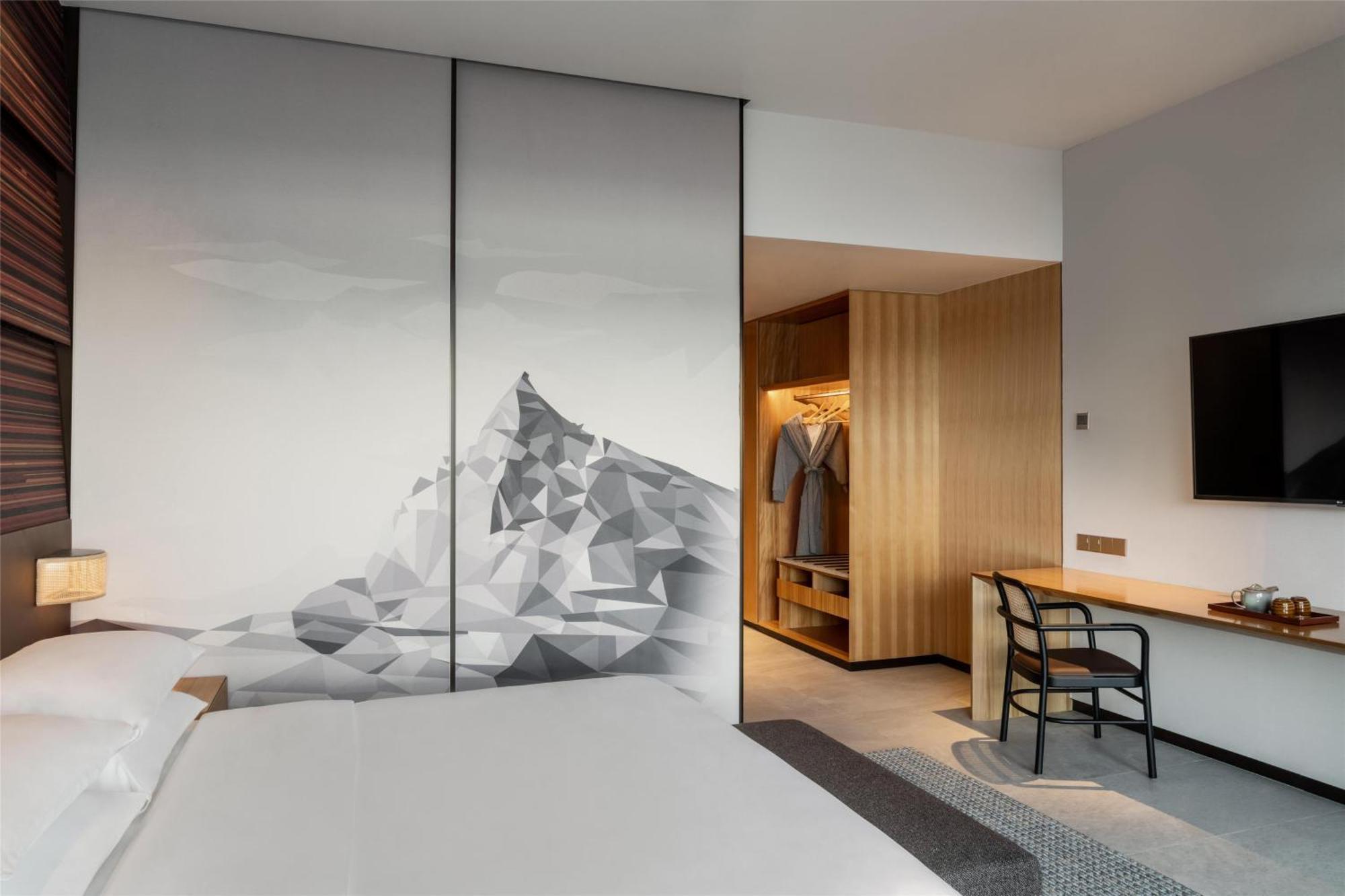 Отель Hyatt Centric Кота-Кинабалу Экстерьер фото