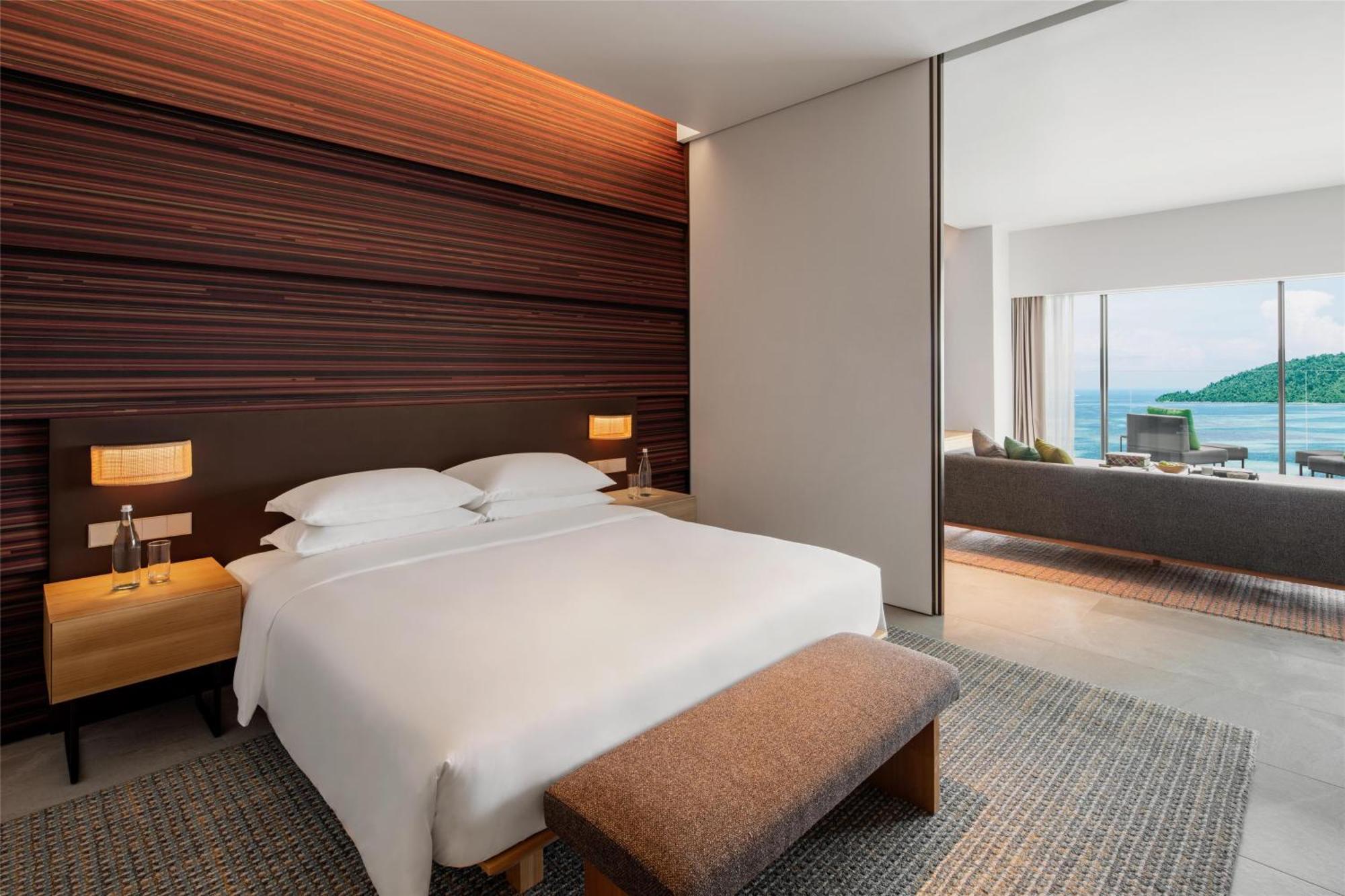 Отель Hyatt Centric Кота-Кинабалу Экстерьер фото