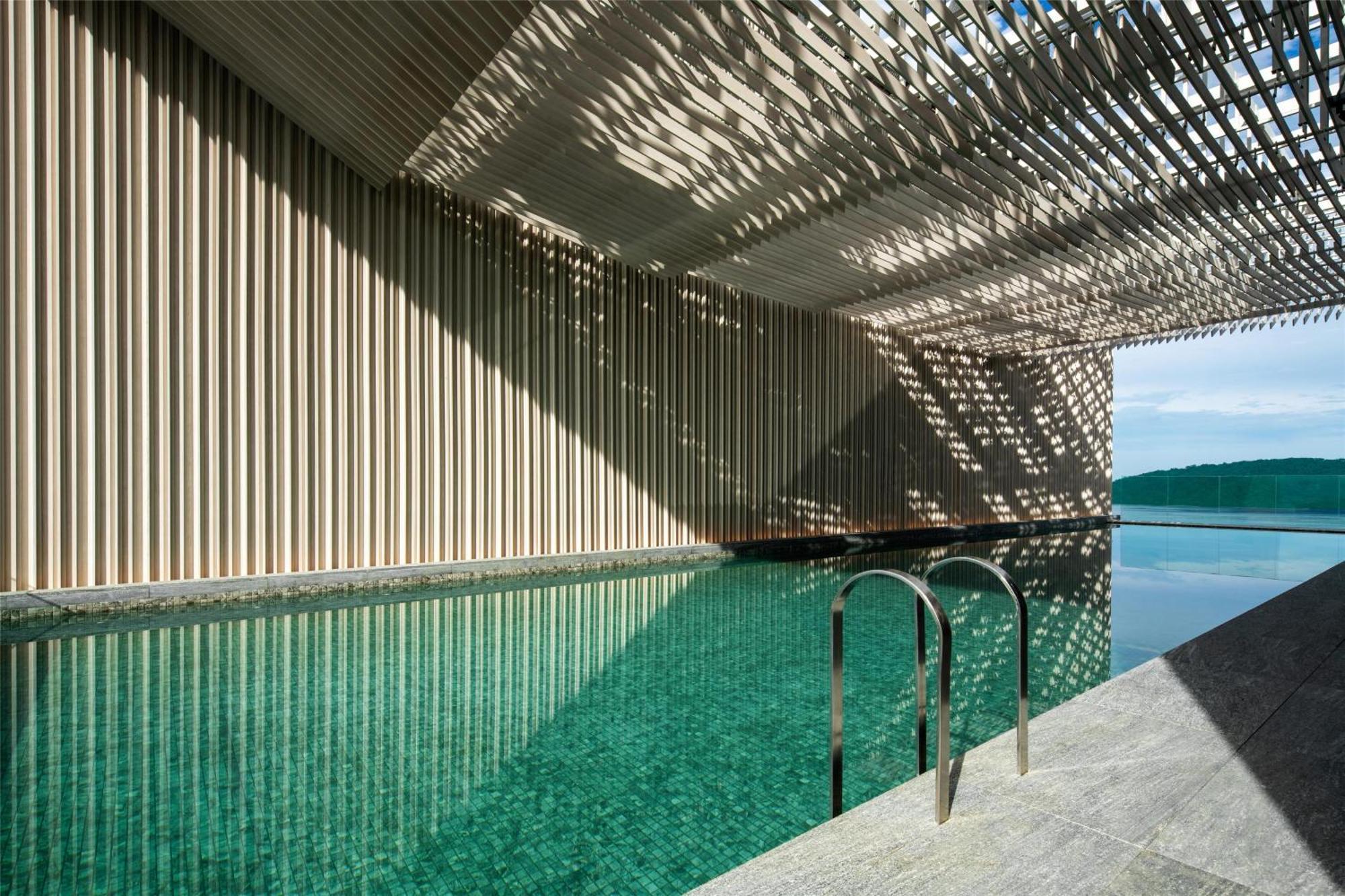 Отель Hyatt Centric Кота-Кинабалу Экстерьер фото